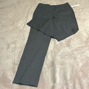 APT.9 slacks size 10p, NWT